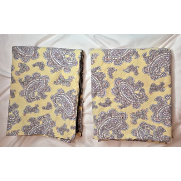 Lauren Ralph Lauren Studio Pillowcases Set of 2 Yellow Paisley Standard Size - Picture 1 of 6